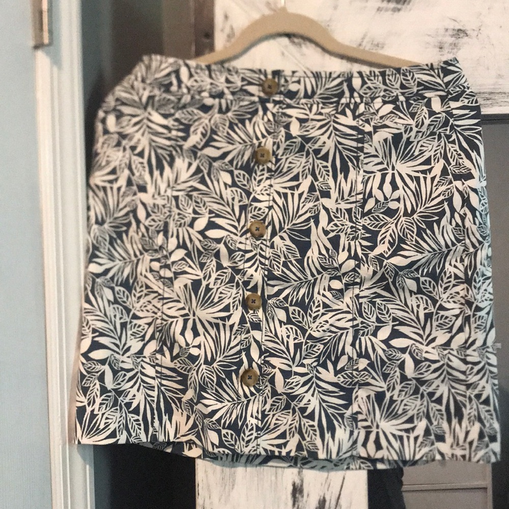 Loft Leaf Print Skirt